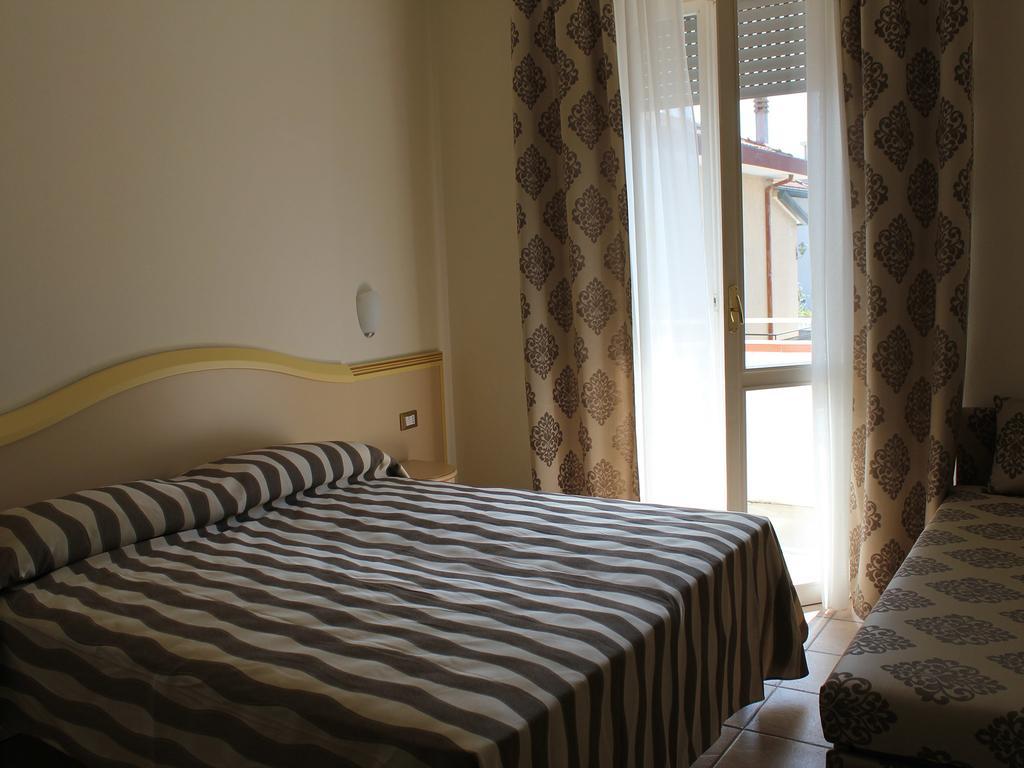 Hotel Marina Rimini Oda fotoğraf