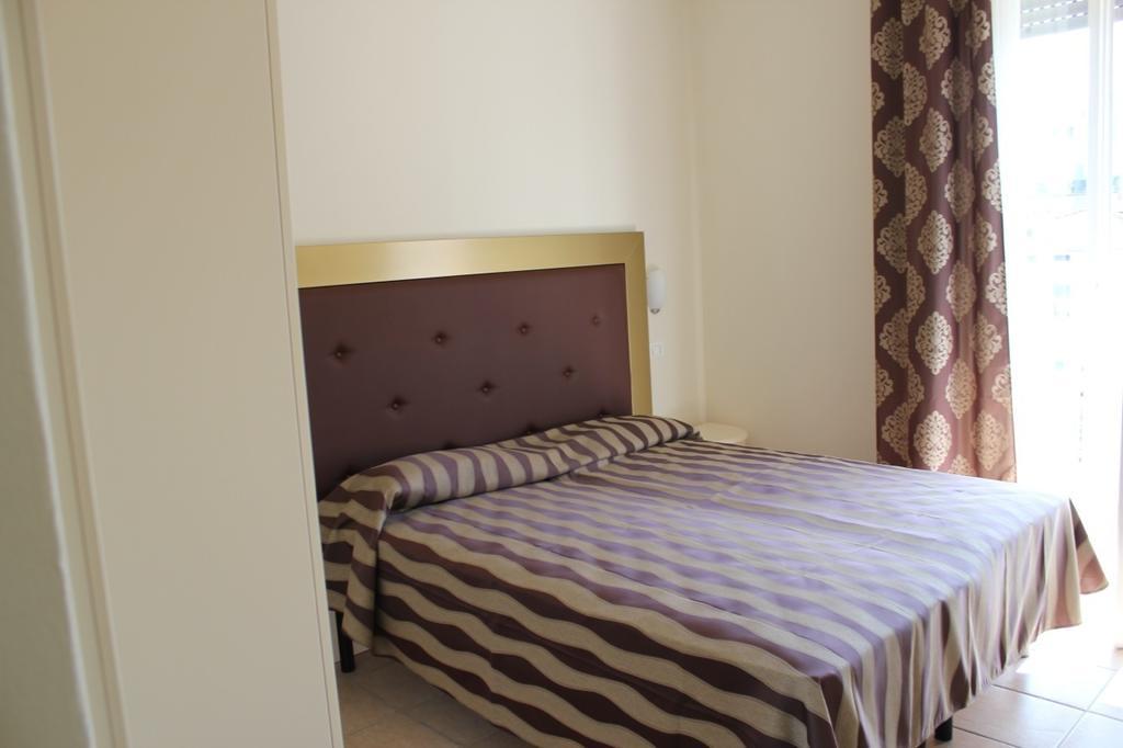 Hotel Marina Rimini Oda fotoğraf